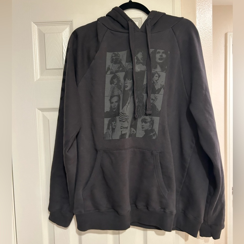 Taylor swift sweatshirt